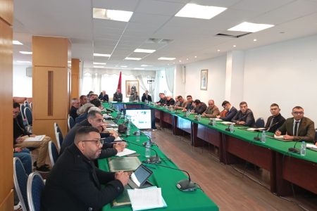 إقليم الحسيمة يعبّئ موارده لمواجهة آثار موجة البرد والتساقطات المطرية والثلجية