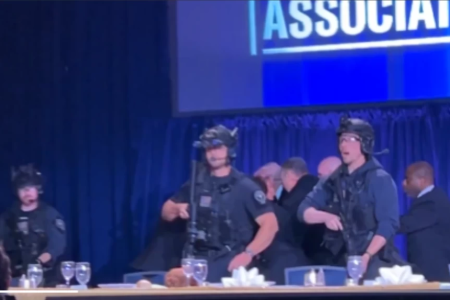 نجاة الرئيس الأمريكي من محاولة اغتيال هي الثالثة من نوعها.