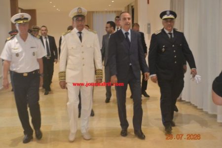 عامل إقليم الحسيمة يترأس حفل الإنصات إلى الخطاب الملكي بمناسبة عيد العرش المجيد
